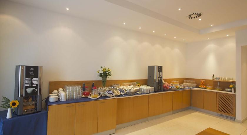 Gp Hotel Roma Esterno foto